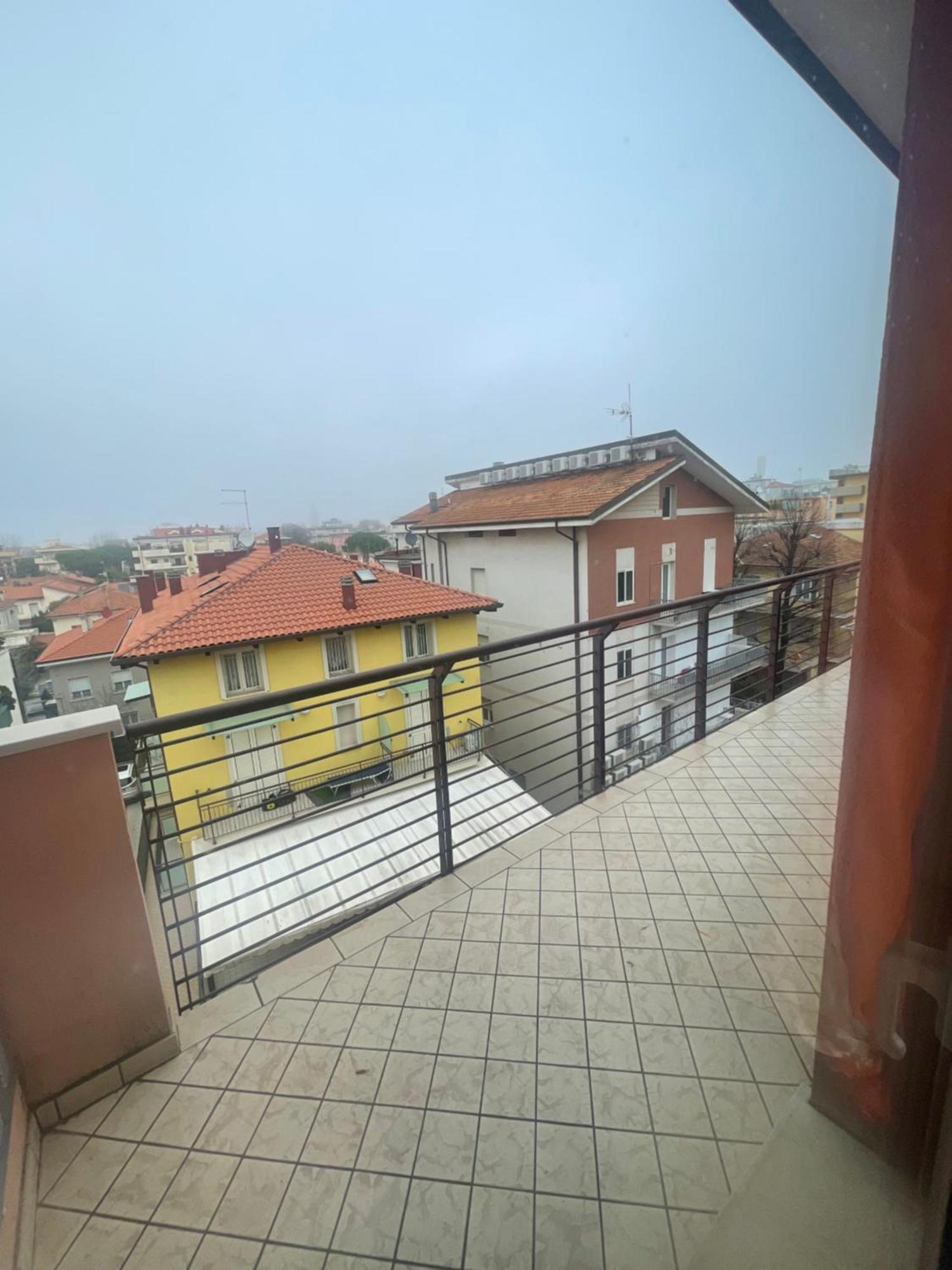 Il Tramonto Apartment Римини Екстериор снимка