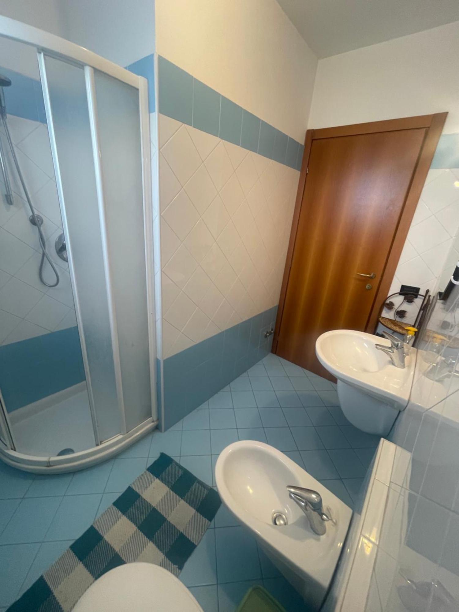 Il Tramonto Apartment Римини Екстериор снимка